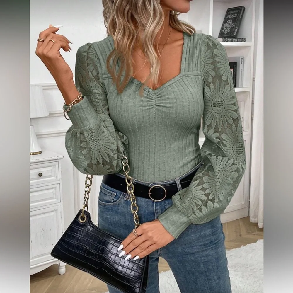 Green Floral Sleeve Sweater Top